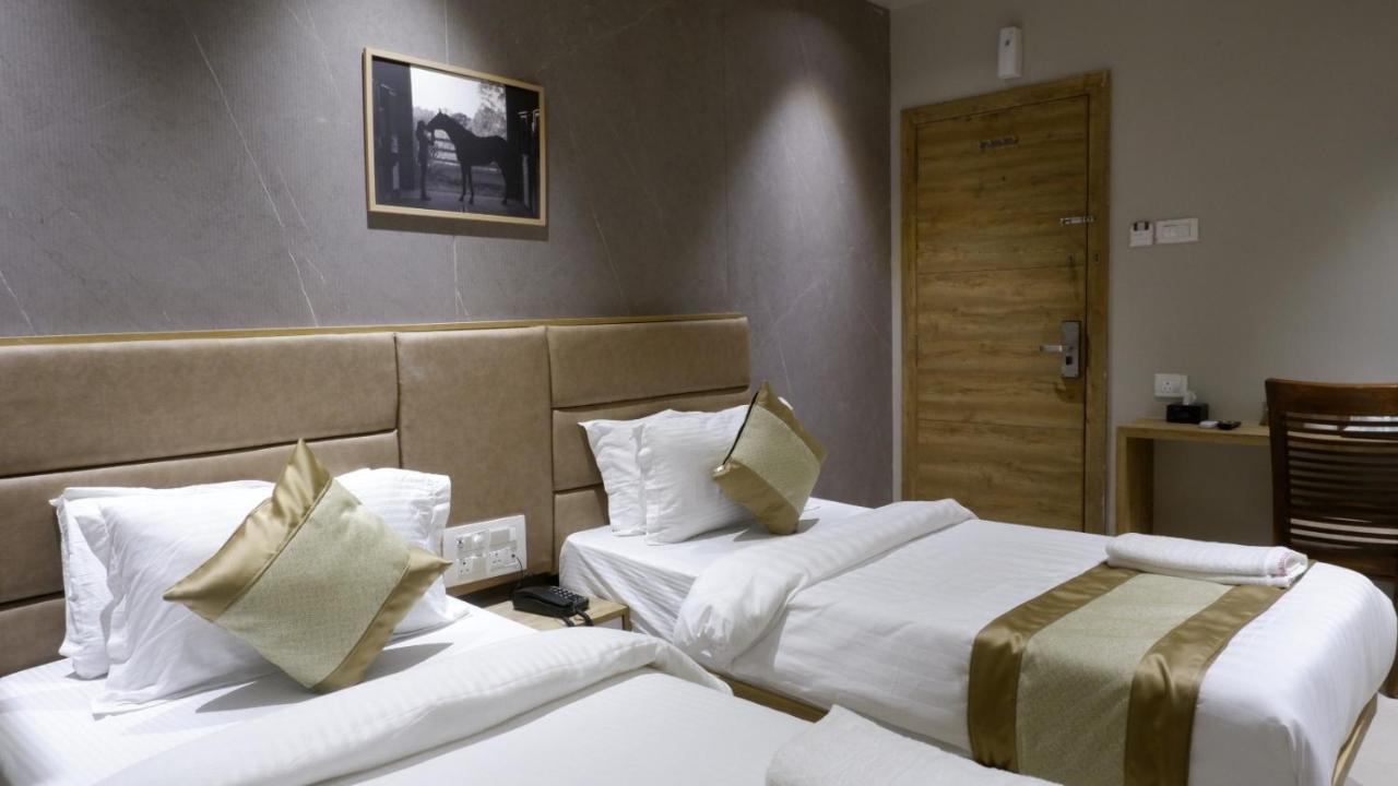 Hotel Amber Paramount مومباي المظهر الخارجي الصورة