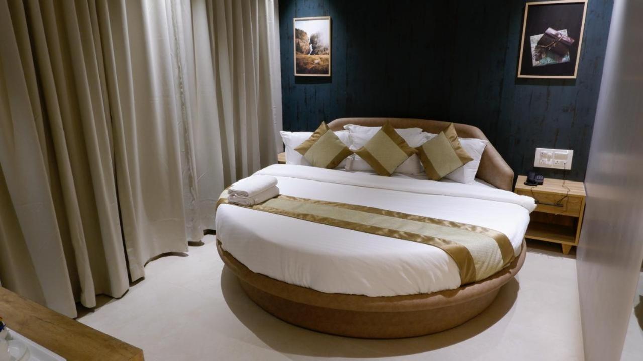 Hotel Amber Paramount مومباي المظهر الخارجي الصورة